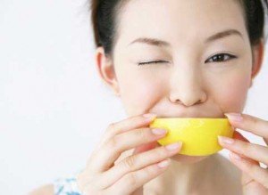 Нужно ли придерживаться диеты после того, как было проведено отбеливание зубов?