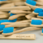 Бамбуковая зубная щетка Revyline