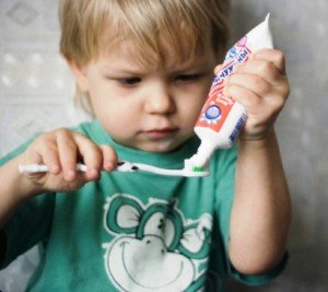 Уход за зубами детей: правила гигиены полости рта