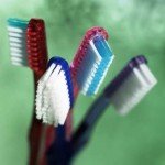 Зубные щетки и чистка зубов