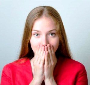 Зубной камень - основная причина неприятного запаха изо рта
