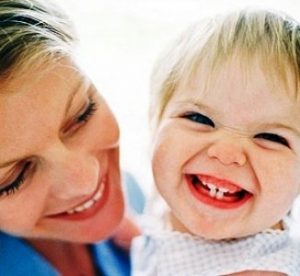 Лечение молочных зубов у детей, запах изо рта