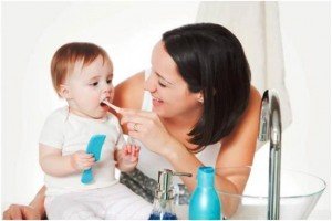 Правильный уход за полостью рта новорожденного