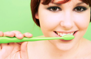 Зубные пасты  с натуральными компонентами: в чем секрет?