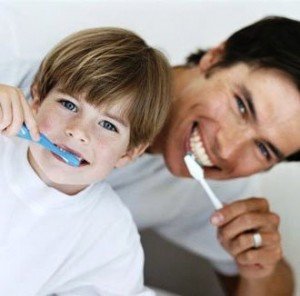 Первый шаг на пути к сохранению здоровья зубов – купить зубную щетку