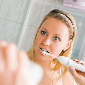 Электрические зубные щетки, от каких функций зависит их цена?