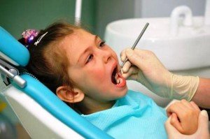 Лечение и отбеливание зубов, как побороть страх?