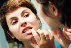 Стоматологическая клиника в состоянии решить проблему подвижности зубов 
