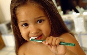 Что нужно знать про детские зубные щетки?