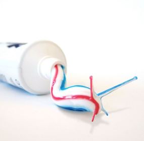 Зубная паста и природные компоненты